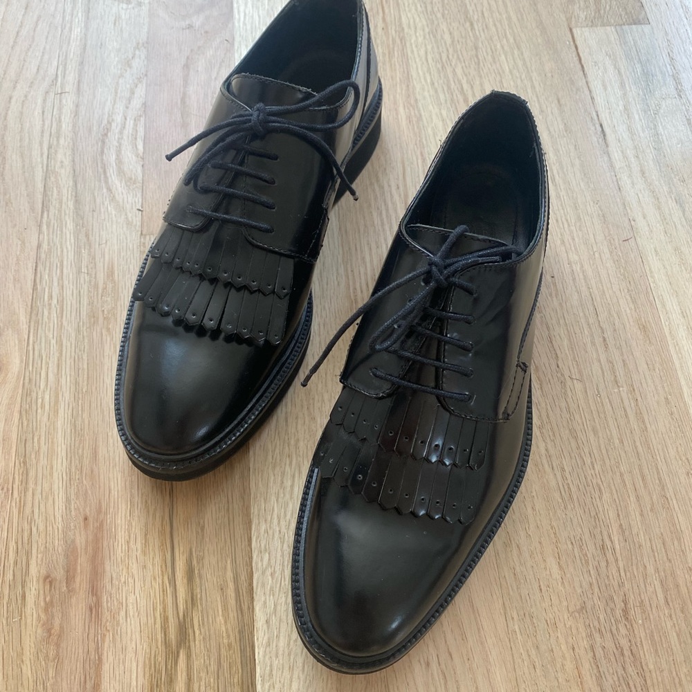 Massimo Dutti Fringe Leather Oxfords - 7.5 US